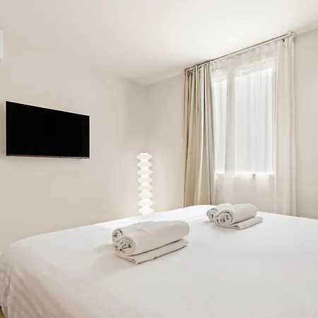 Magnifique 3 Pieces - Proximite Place Des Lices Avec Parking - Maison Lerins Apartman *